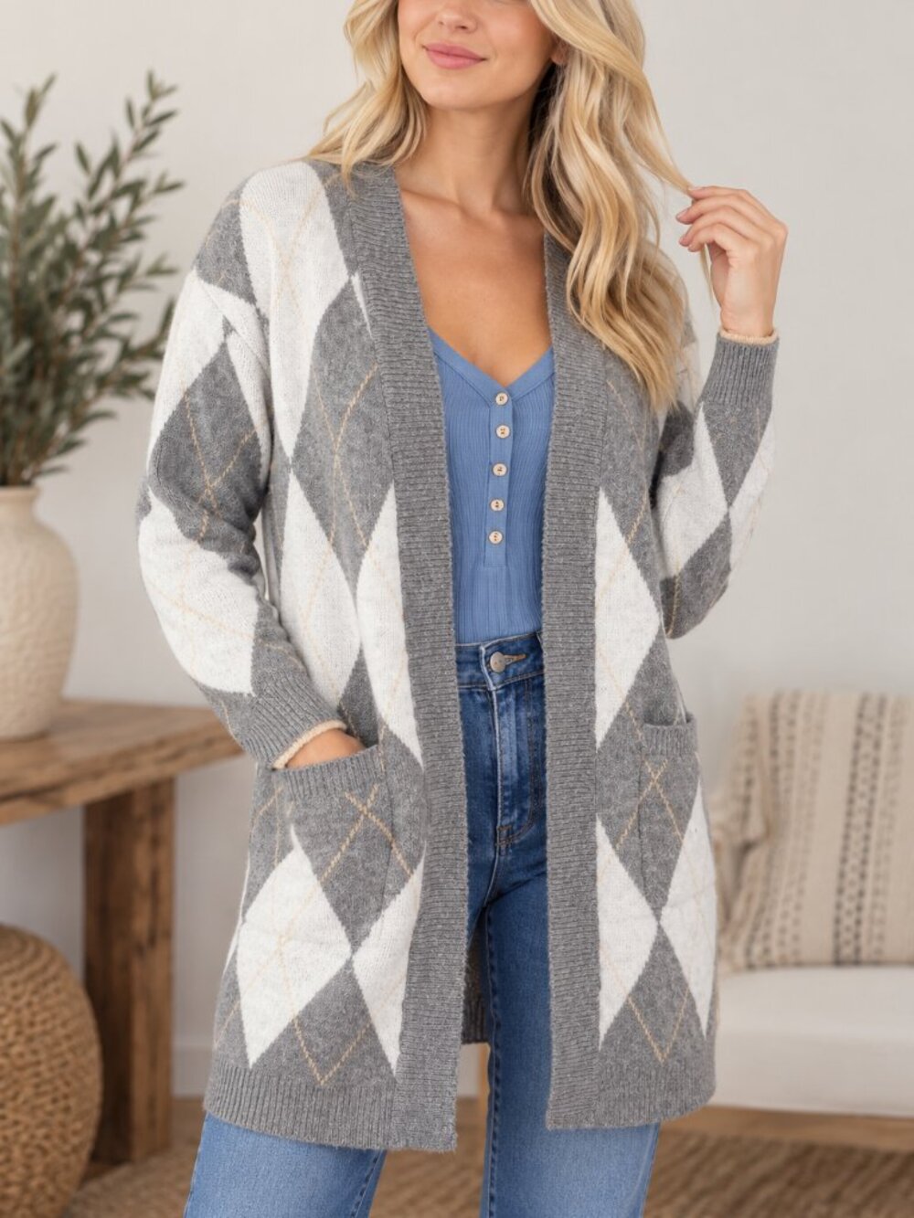 239. Argyle Open Cardigan